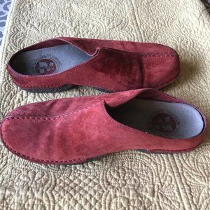 Merrell Suede Brick Red Mules Clogs Size 8